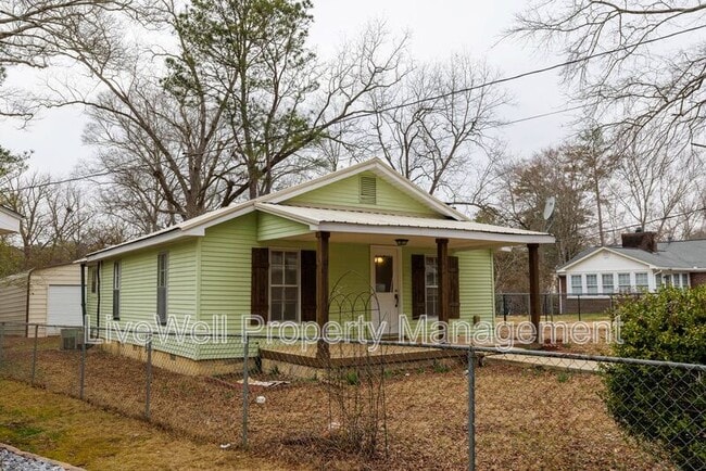 Photo - 110 Goodwin St