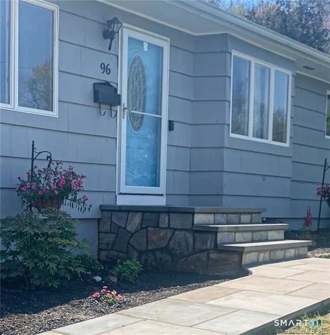 Building Photo - 96 Cornflower Dr