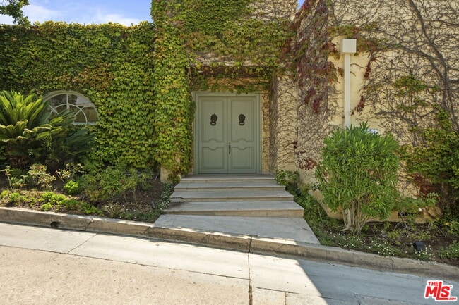 Photo - 1634 Gilcrest Dr