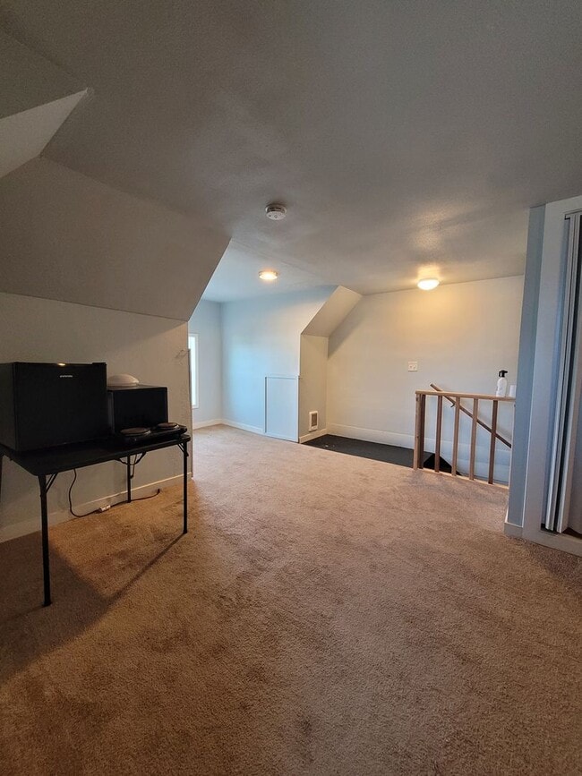 Photo - 435 Ash St Unit G