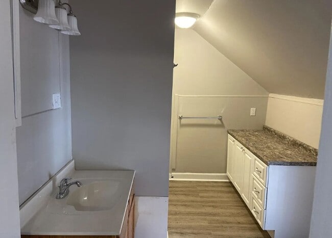 Photo - 16 Redington St Unit 16 Redington Street