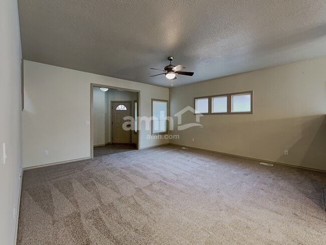 Photo - 55 S Selwood Ln