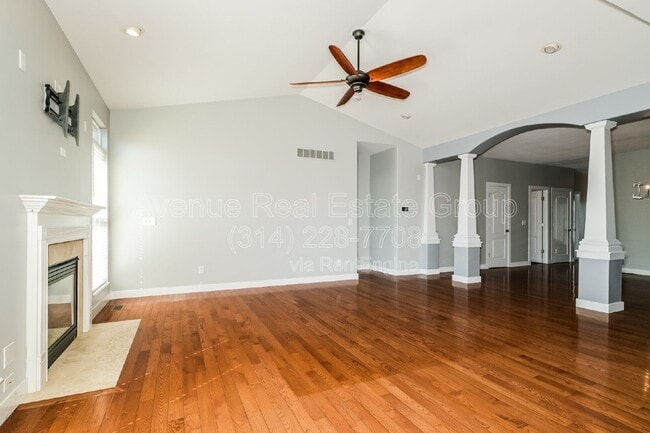 Photo - 730 Sunset Ln