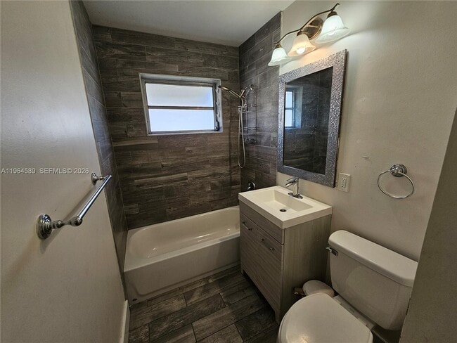 Photo - 7501 Pierce St