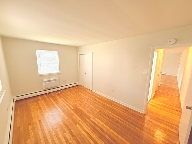 Photo - 615 Paxon Ave