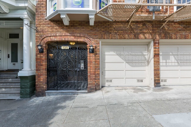 125 Clayton