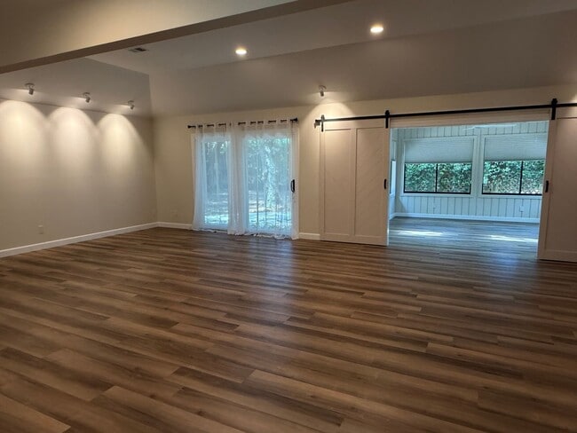 Photo - Stunning Remodeled One-Story Home - Port Royal Plantation