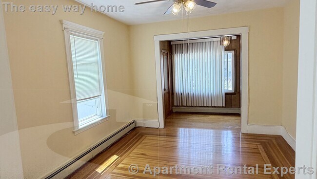Photo - 122 Willis Ave