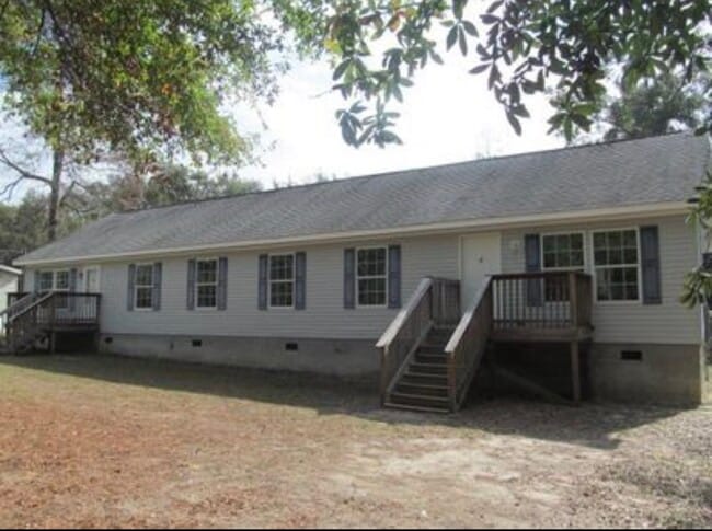 Building Photo - 181 Peters Rd Unit B