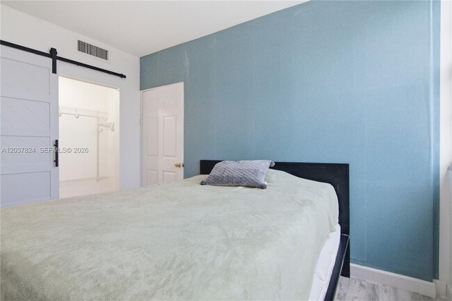 Photo - 801 Brickell Bay Dr Unit 764