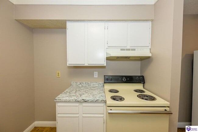 621 Stewart St Unit 100