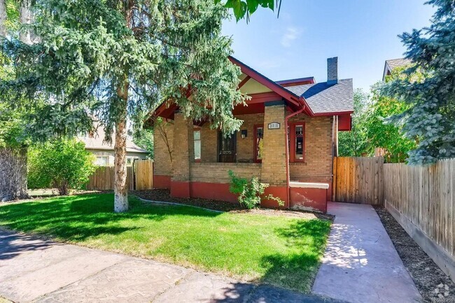 Building Photo - Craftsman-style bungalow in Sunnyside FOR ... Rental