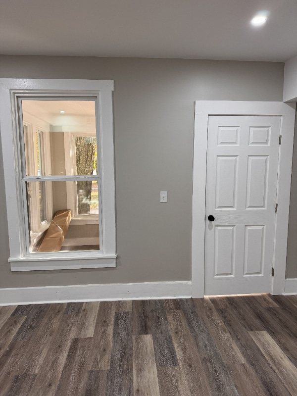 Photo - 220 W Brown Ave