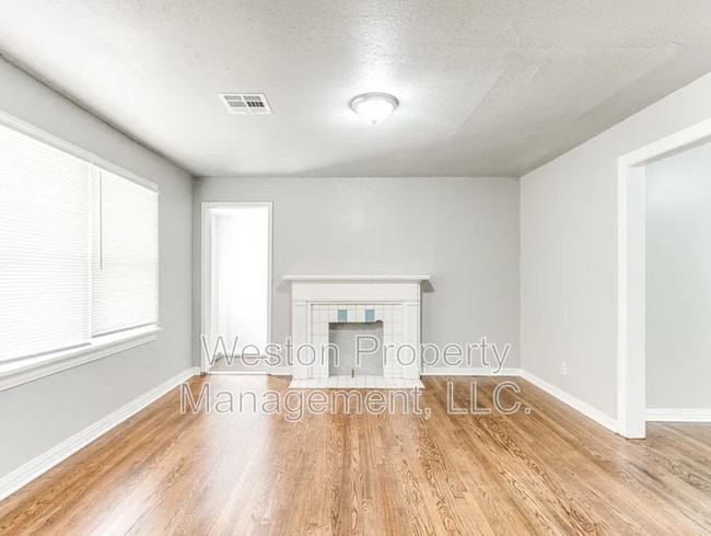 Photo - 1217 NE 43rd St