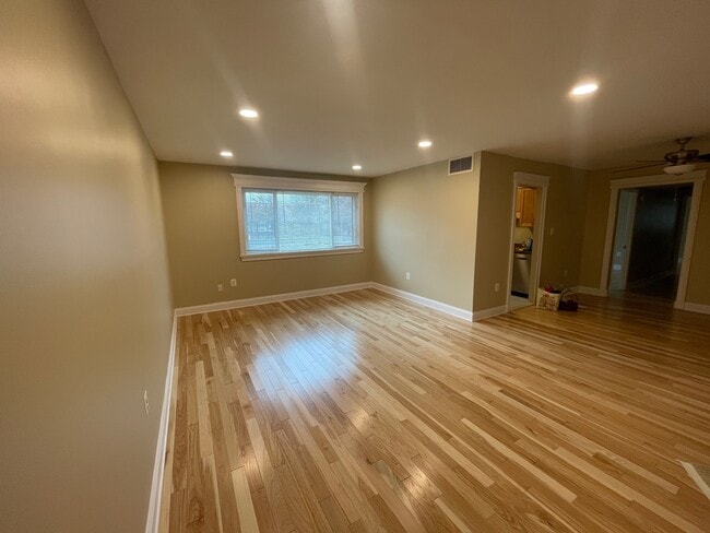 Building Photo - 11512 Bucknell Dr Unit 11512BucknellDr.3