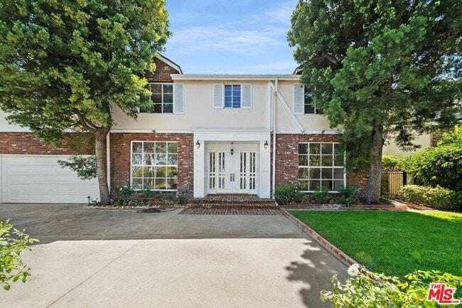 517 Elm Dr