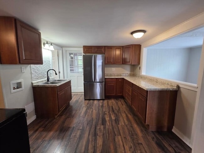 Photo - 12-14 Church St Unidad 14