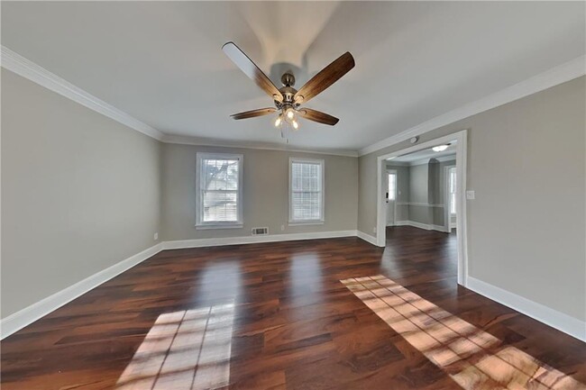 Photo - 506 Daisy Nash Dr SW