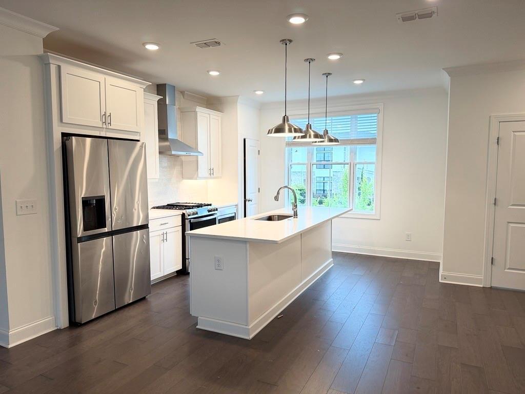 Photo - 605 Millcroft Blvd