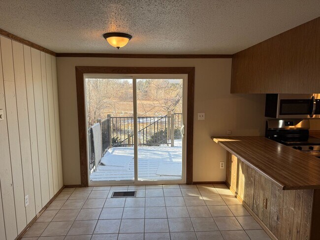 Photo - Welcome to Grandview Estates!