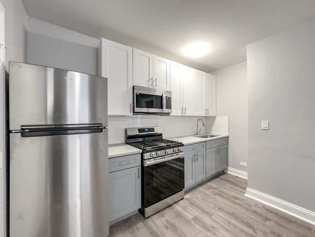 Photo - 4241 N Kenmore Ave Unidad 211