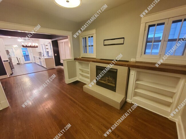 Photo - 4521 Fairmount Ave