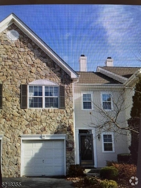 Building Photo - 25 Mayflower Dr Rental