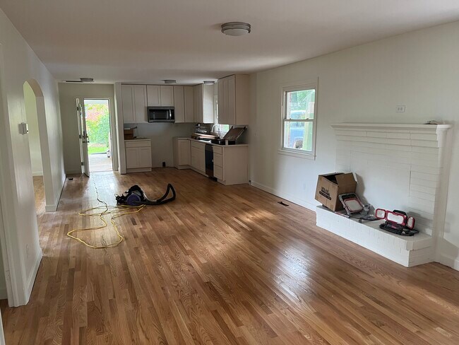 Photo - 252 Kenilworth Rd