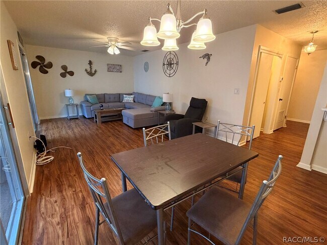 2400 Forest Dr