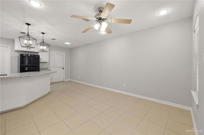 Photo - 213 S 49th St