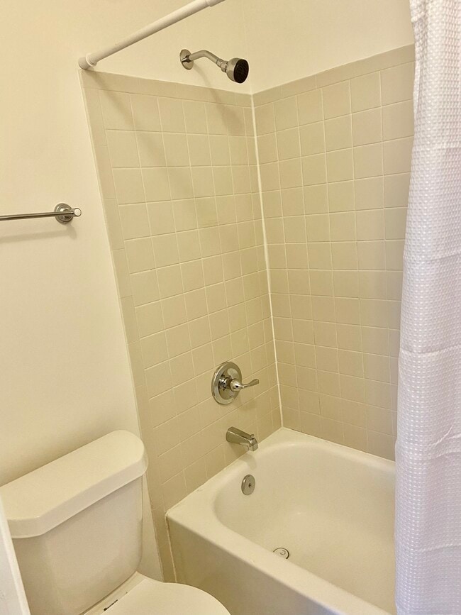 Photo - 2512 Cranbrook Ln Unit 12