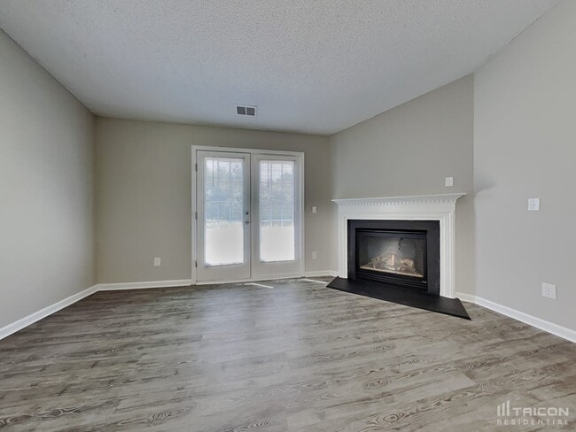 Photo - 5243 Moonlight Trail SW