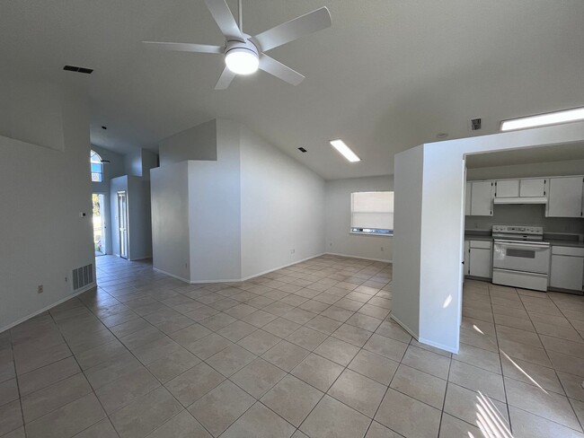 Photo - 109 Crossbryn Ct