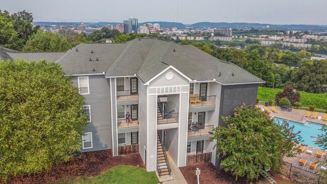 Building Photo - Heights of Knoxville