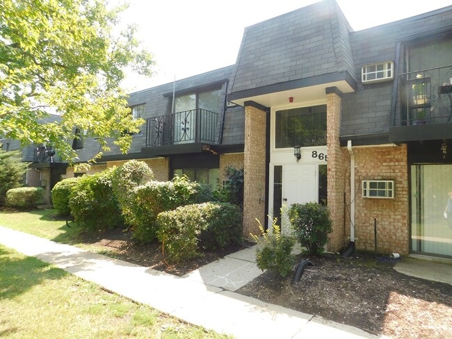 Photo - 865 Westmoreland Dr Unidad 23