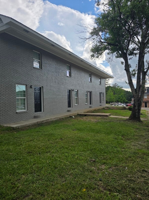 Building Photo - Newly Major Renovated Beverly Manor Rental