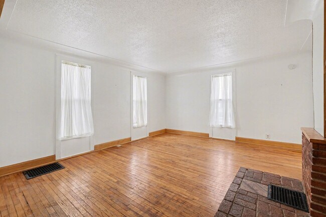 Photo - 8009 E Bristol Rd Unidad 1