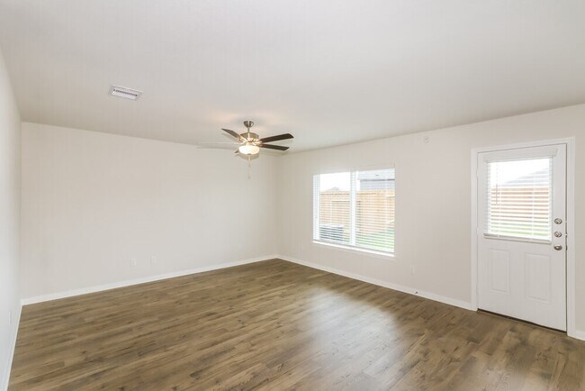 Photo - 425 Sunny Highlands Dr