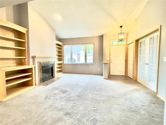 Photo - 12022 Vermillion St NE