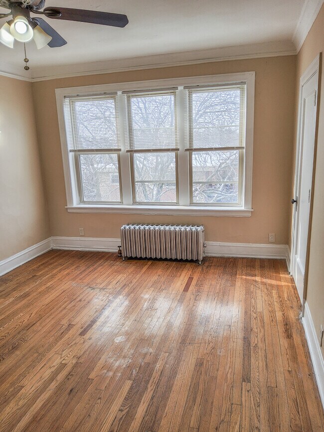 Photo - 4716 N Kenneth Ave Unidad #3