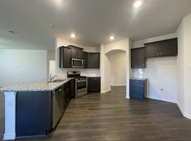 Building Photo - 436 Baltimore Ave Rental