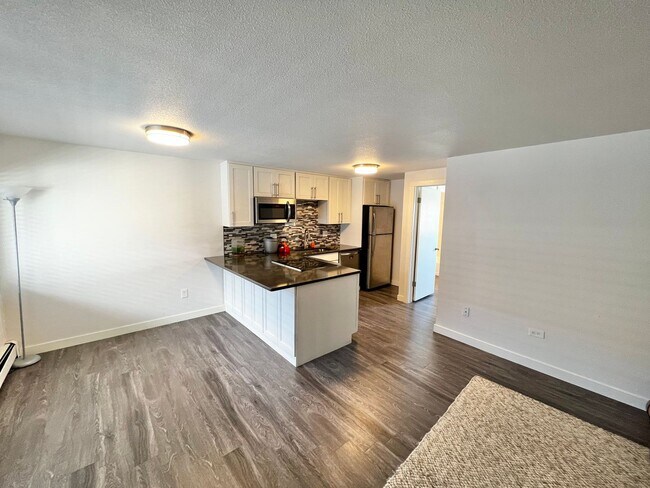 Photo - 341 N Garfield Ave Unidad D8