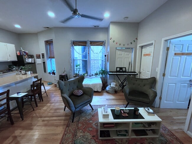 Living Area - 1502 W 18th St Unit 2R