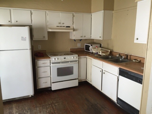 Photo - 717 SW 2nd Ct Unit 1