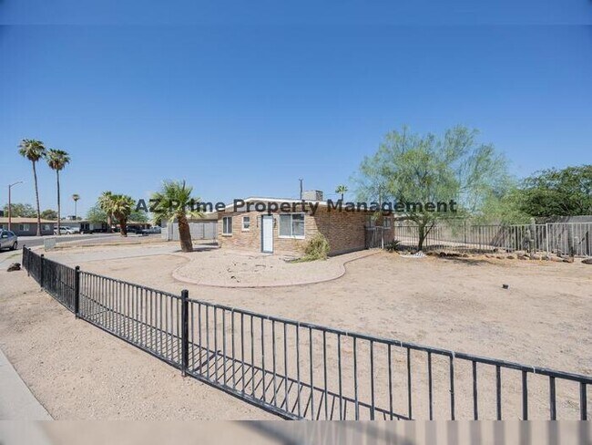 Photo - 2130 W Cortez St