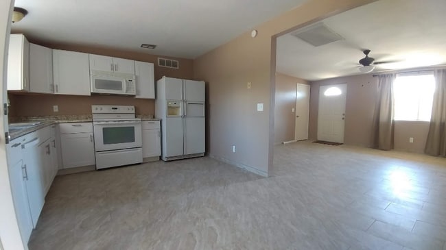 Photo - 3947 E Drexel Rd