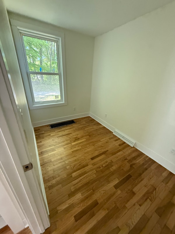 Photo - 1072 Vineland Rd