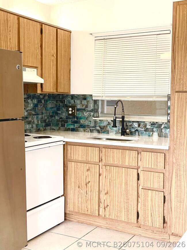 Photo - 3822 N University Dr Unit 3822