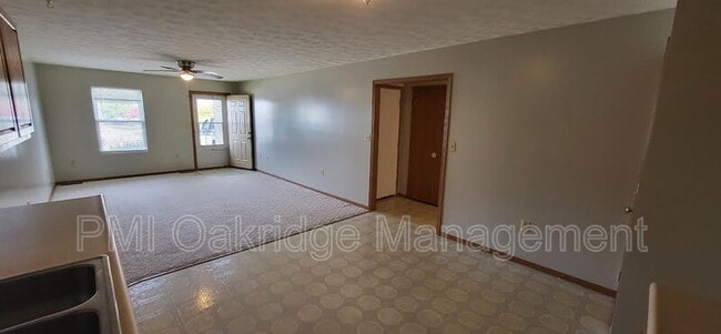 Photo - 765 Campbell Rd