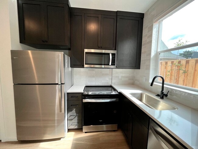 Photo - Stunning Townhome Unit with Laundry, A/C, Private Patio